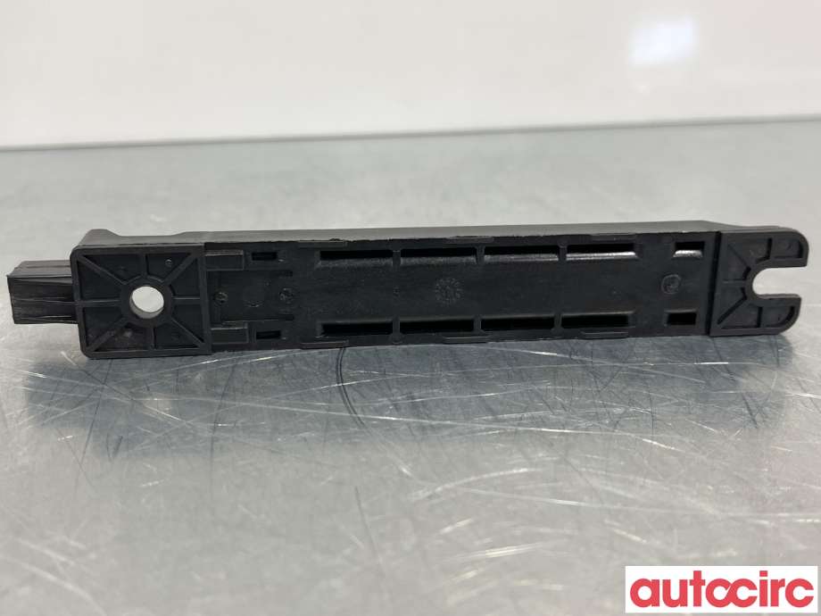 Diverse deler til Kia EV6 2021-->>  (KIA|95460CN100|95460-CN100)