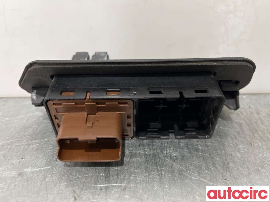 Diverse deler til Renault Kangoo 2008-2021 (Type II) (RENAULT|8200428700|)