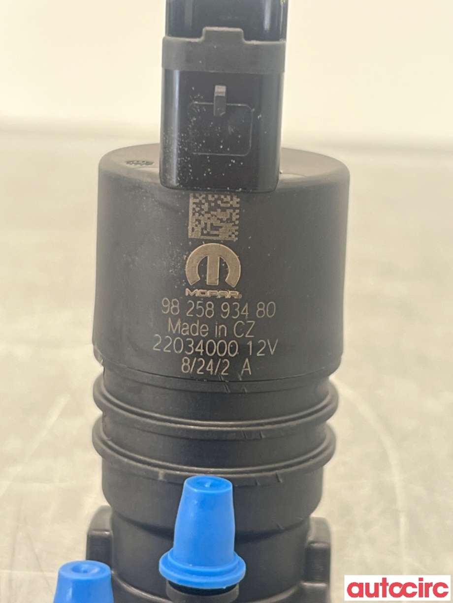 Spylerpumpe foran til Peugeot e-3008 2023-->>  (PEUGEOT|9825893480)