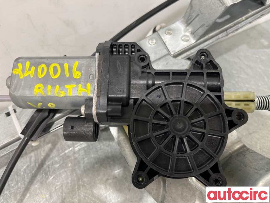 Ruteheis høyre foran til Renault Kangoo 2008-2021 (Type II)  (RENAULT|807207012R|)