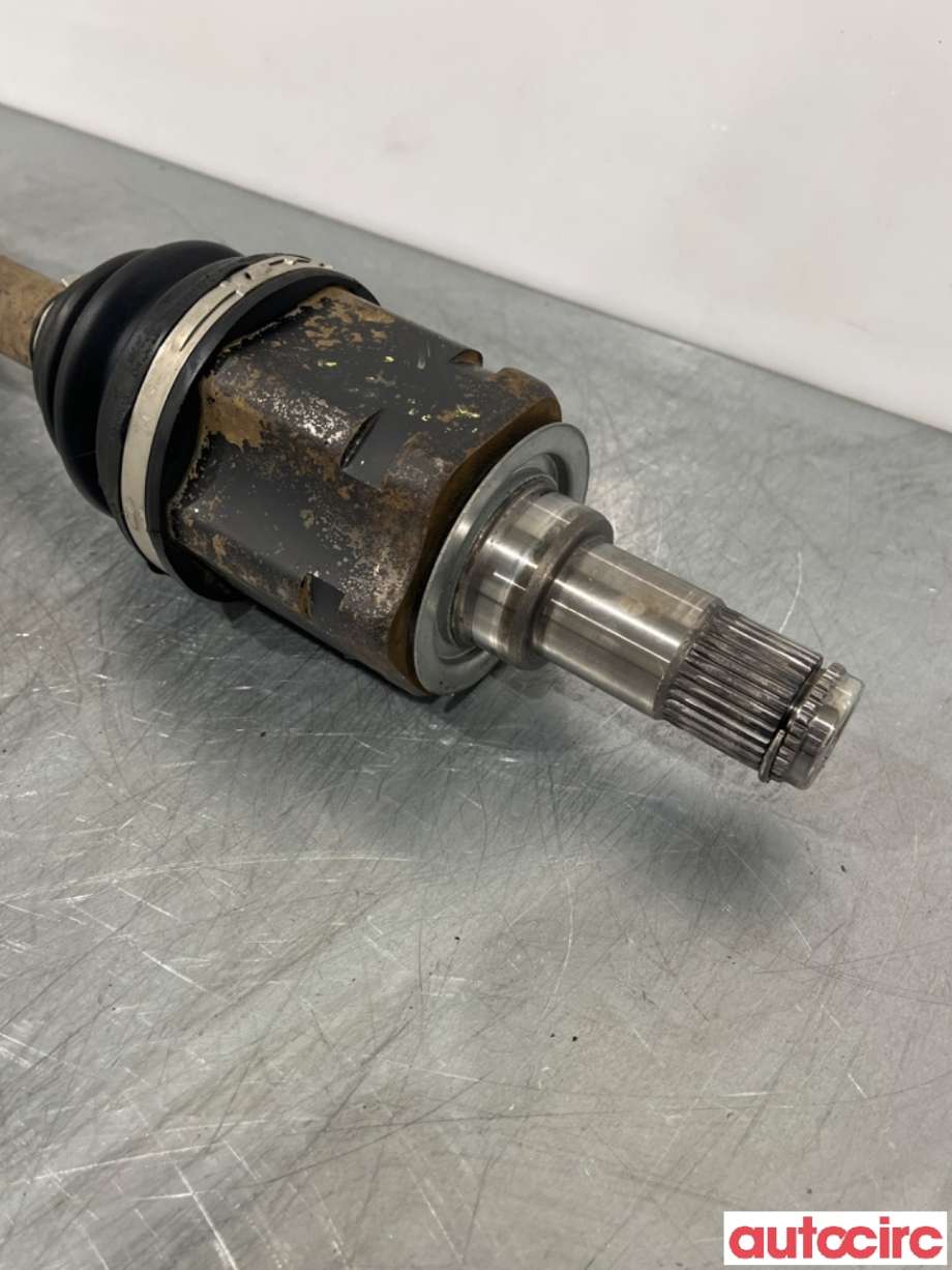 Drivaksel høyre foran til Toyota Hilux 2006-2011  (TOYOTA|434300K020|)