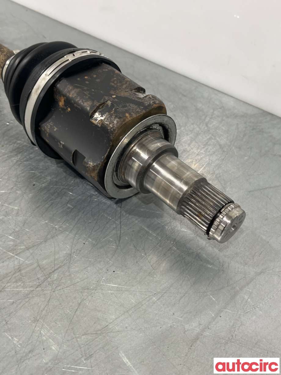 Drivaksel venstre foran til Toyota Hilux 2006-2011  (TOYOTA|434300K020|)