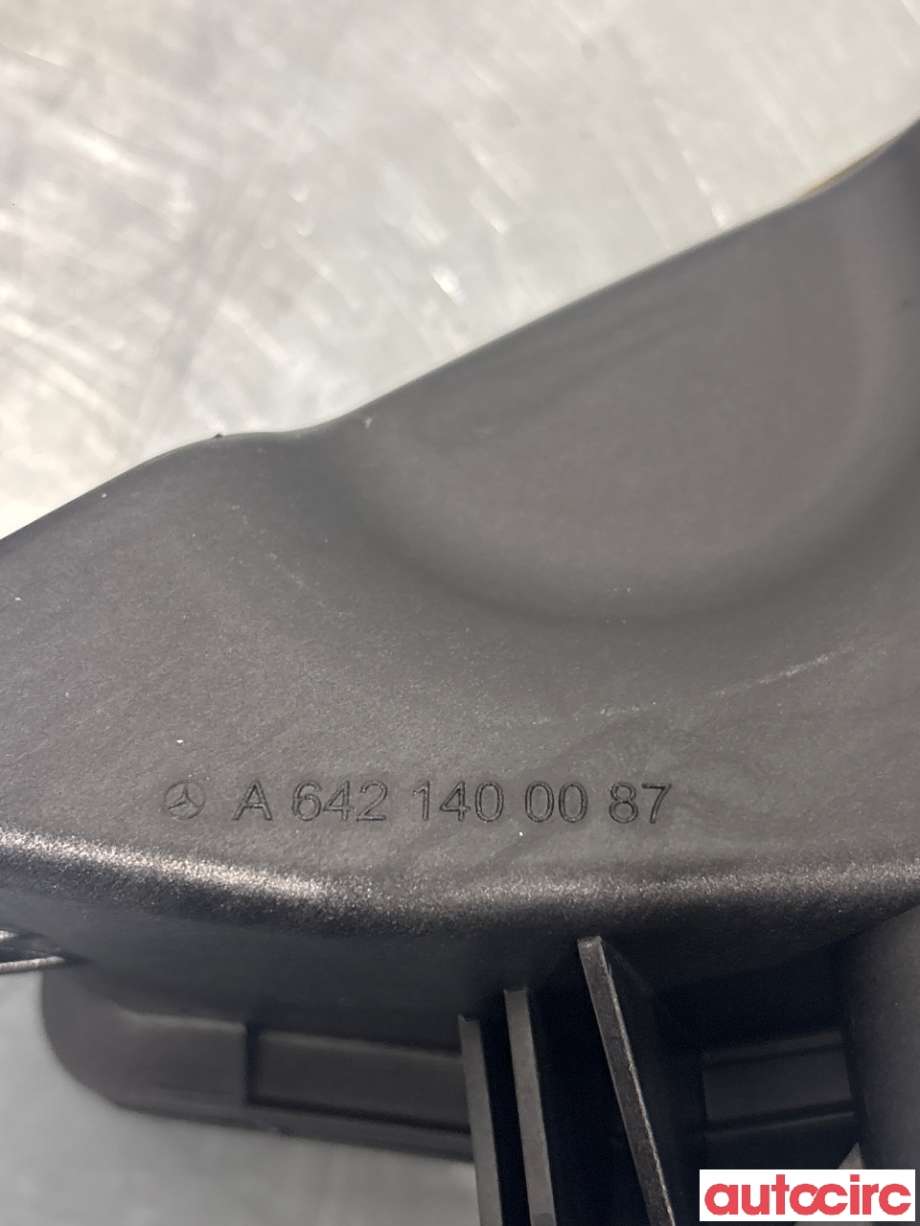 Luftslange innsug til Mercedes CLS 2004-2010 (C219) (C219) (MERCEDES|A6421400087)