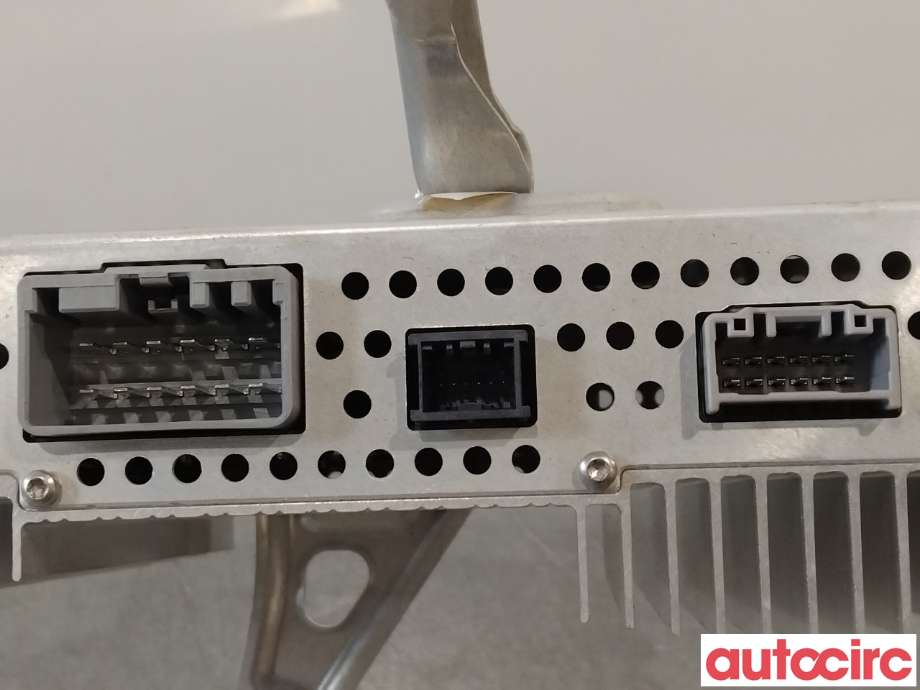 Bilstereo forsterker til Tesla Model 3 2018-2023 (Fase 1)  (TESLA|1079748-00-E)