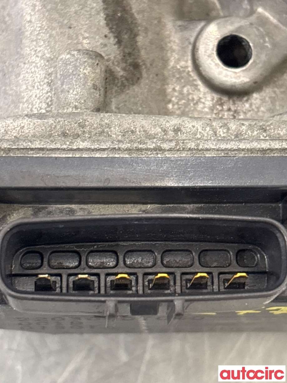 Spjeldhus til Toyota Avensis 2009-2015 (Type III, Fase 1) (TOYOTA|220300T050|)