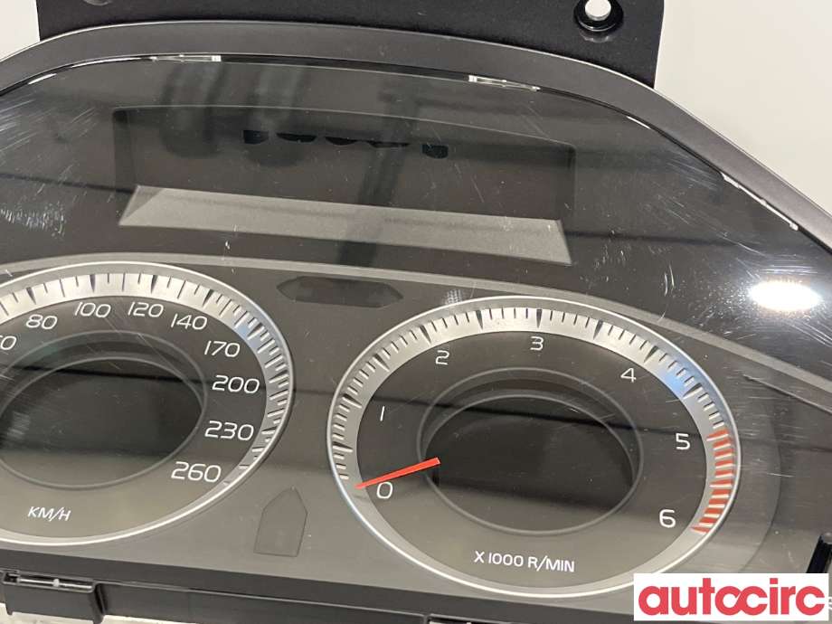 Instrumentpanel til Volvo V70 2007-2013 (Type III, Fase 1) (VOLVO|36002600|31270901AA)