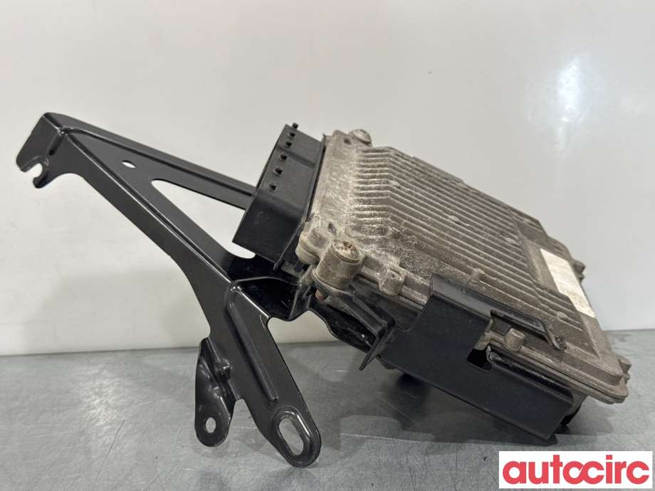 Styreenhet motor til Mercedes ML 2011-2015 (Fase 1) (W166) (W166) (MERCEDES|A6421508900|)