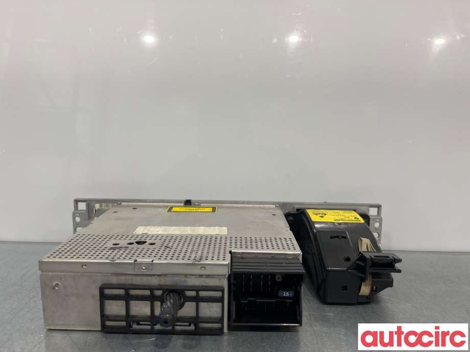 Bilstereo til BMW 7-Serie 2000-2008 (E65/E66/E67/E88) (E65/E66/E67/E88) (BMW|61316950110|6941354)