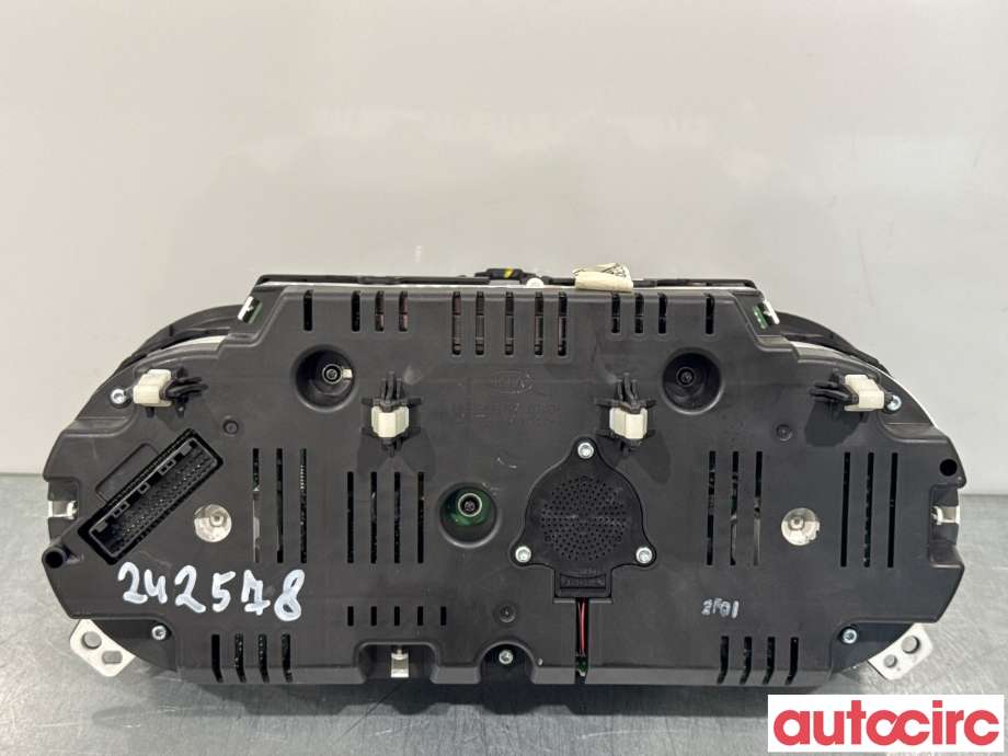 Instrumentpanel til Kia Cee