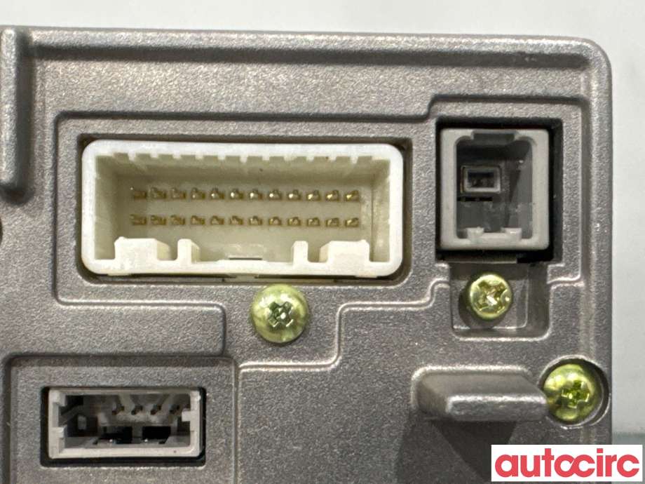 Bilstereo navigasjon til Kia Cee
