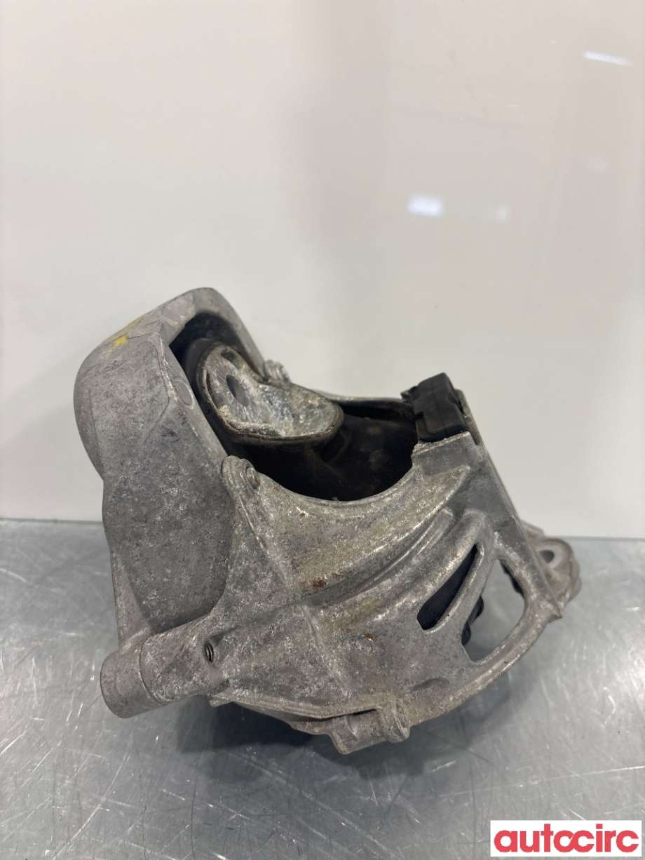 Motorfeste til Audi A4 2020-->> (Type V, Fase 2) (B9) (B9) (AUDI|4M0199371FC|)