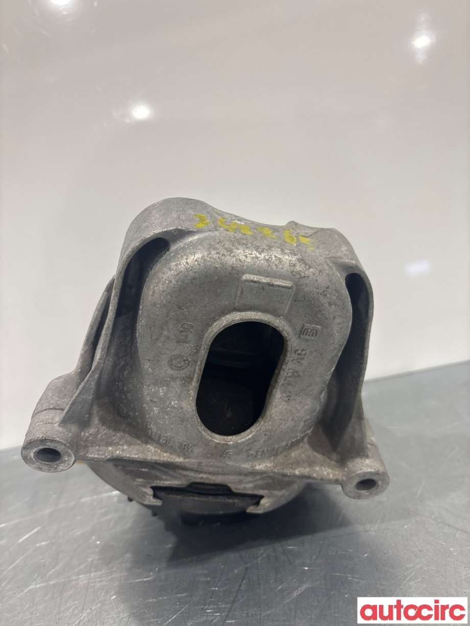 Motorfeste til Audi A4 2020-->> (Type V, Fase 2) (B9) (B9) (AUDI|4M0199371FC|)
