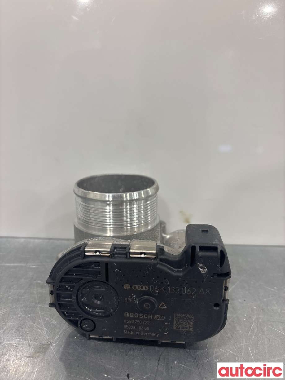 Spjeldhus til Audi A4, 2020-->> (Type V, Fase 2) (B9) (B9) (AUDI|06K133062AK)