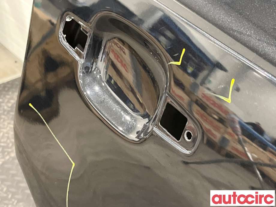 Dør høyre bak til Audi Q3 2011-2014 (Type I, Fase 1)  (AUDI|8U0833052)