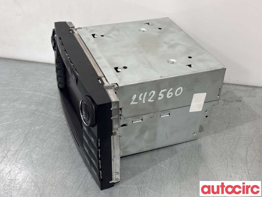 Bilstereo navigasjon til Mercedes CLS 2004-2010 (C219) (C219) (MERCEDES|A2118707090|BE7039|A2118707190)