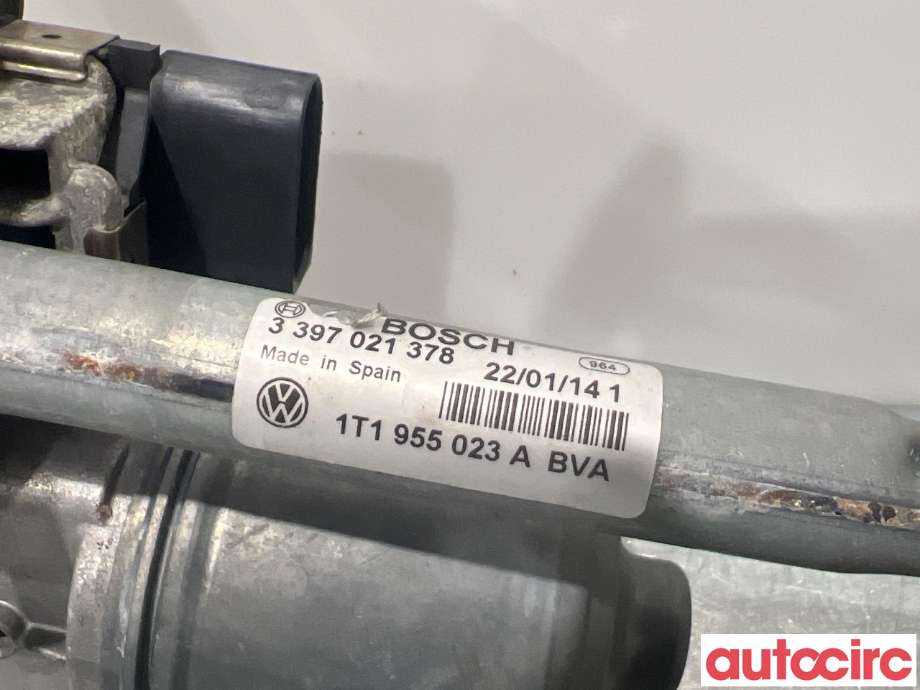 Viskermotor frontrute til VW Caddy 2010-2015 (Type III, Fase 2) (VOLKSWAGEN|1T1955023A|1397220656)