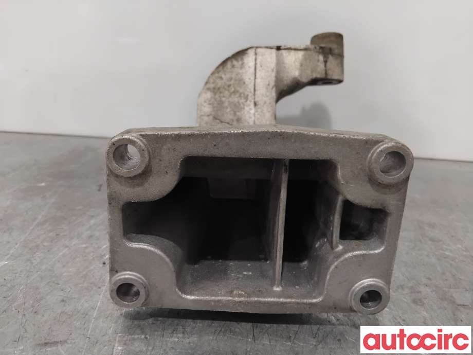 Motorfeste til Mercedes E-Klasse 2002-2006 (Fase 1) (W211) (W211) (MERCEDES|A1122236004|)