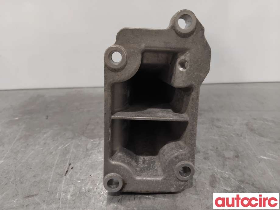 Motorfeste til Mercedes E-Klasse 2002-2006 (Fase 1) (W211) (W211) (MERCEDES|A1122235904|)