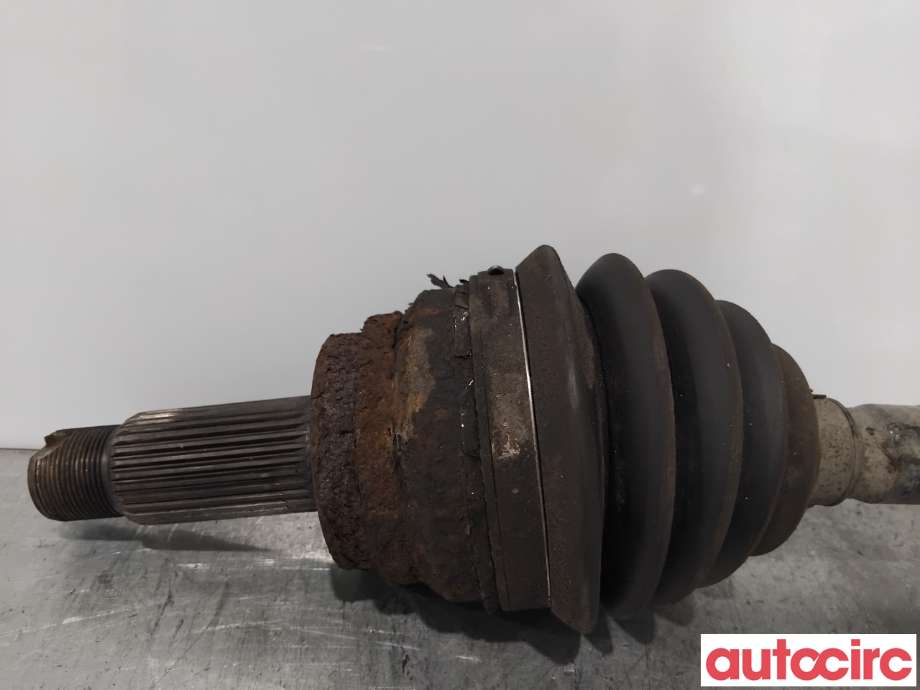 Drivaksel venstre foran til BMW X5 2013-2018 (F15) (F15) (BMW|31607622913||7629881)