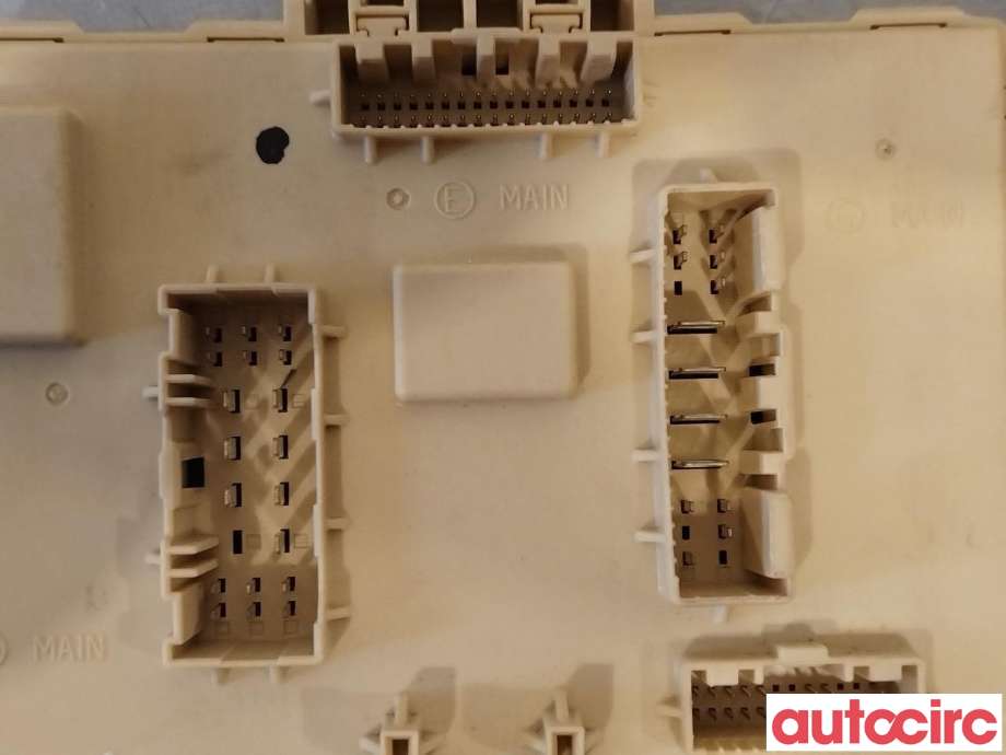 Sikringsboks til Hyundai Santa Fe 2012-2020 (Type III) (HYUNDAI|919502W510)
