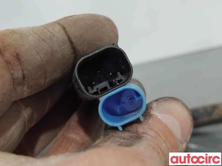 Fjærbein høyre foran til BMW X5 2013-2018 (F15) (F15) (BMW|37106875084||3711-6863174)