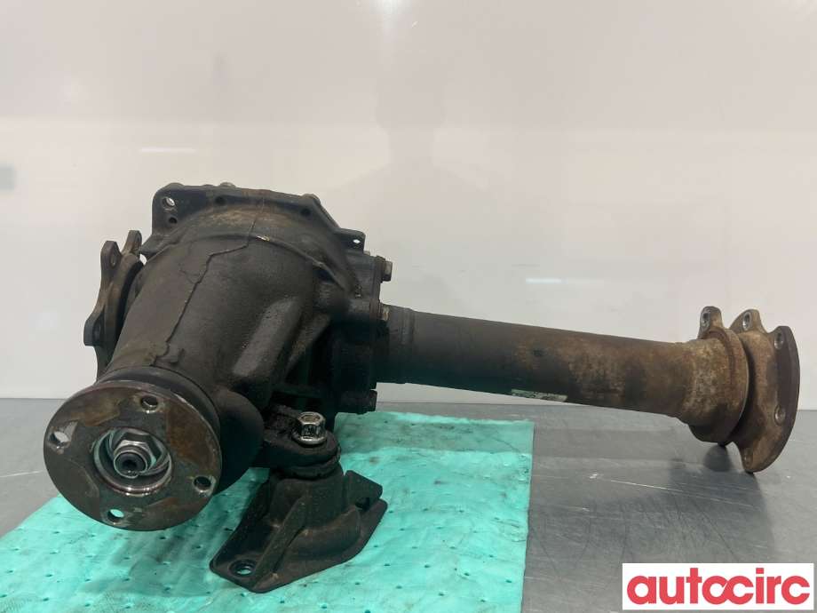 Kardang til Toyota Hiace 2007-2012 (Fase 3) (TOYOTA|4111026570)