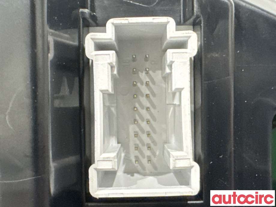 Instrumentpanel til Mercedes E-Klasse 2013-2016 (Fase 2) (W212) (W212) (MERCEDES|A2129000425|A2C87304800|A2129006729)