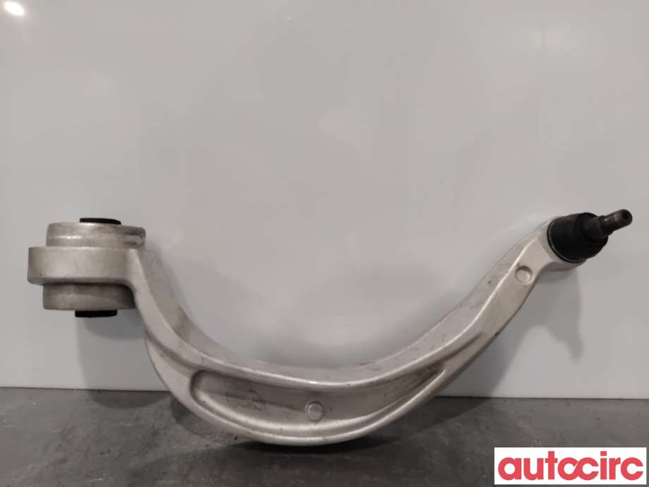 Bærebru høyre foran nedre til Audi A4 2007-2014 (Type IV) (B8) (B8) (AUDI|8K0407694Q||8K0407694AD)