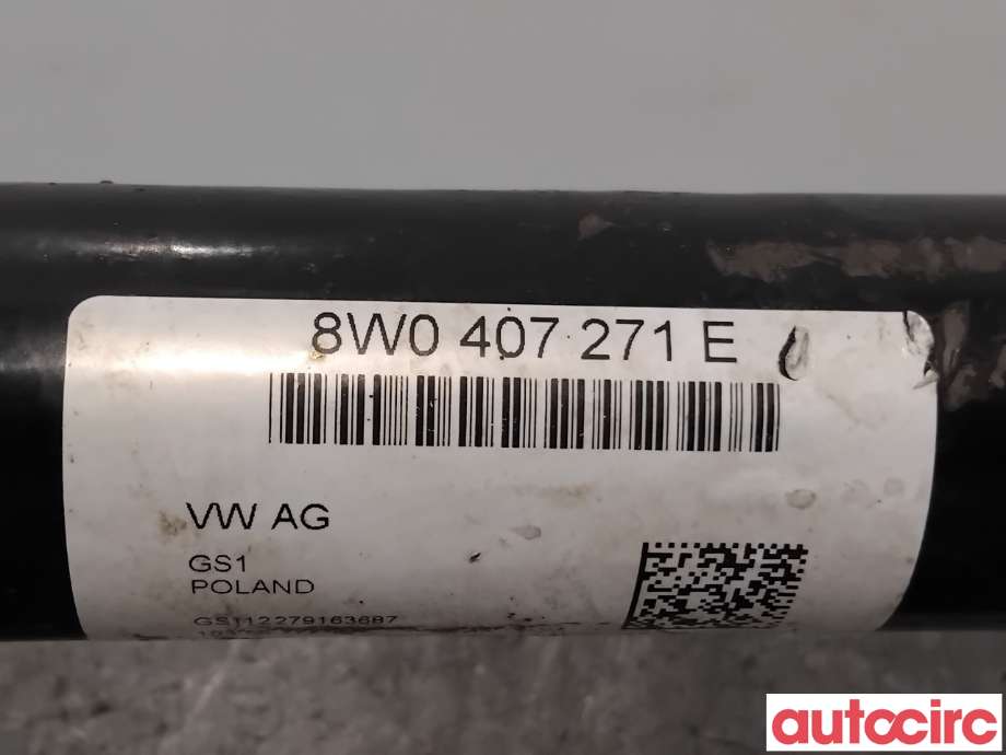 Drivaksel høyre foran til Audi A4 2015-2019 (Type V, Fase 1) (B9) (B9) (AUDI|8W0407271E||8W0407271M)