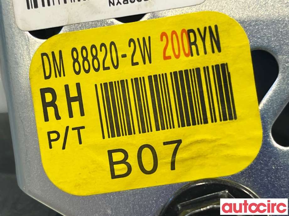 Sikkerhetsbelte foran høyre til Hyundai Santa Fe 2012-2020 (Type III) (HYUNDAI|888202W200RYN|888202W200)