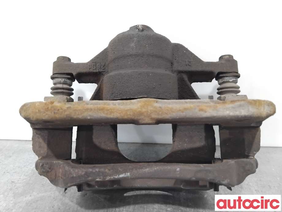 Bremsecaliper høyre foran til Toyota Avensis 2009-2015 (Type III, Fase 1)  (TOYOTA|4773002361|)