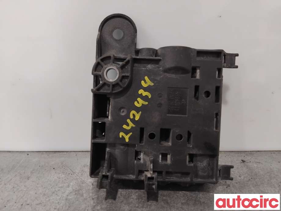 Sikringsboks til Audi A4 2007-2014 (Type IV) (B8) (B8) (AUDI|8K0937517B|)