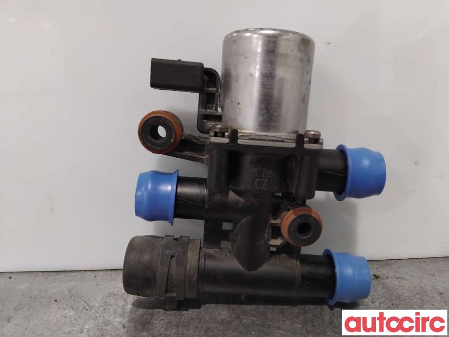 Diverse deler til Audi A4 2007-2014 (Type IV) (B8) (B8) (AUDI|8E0820036|)