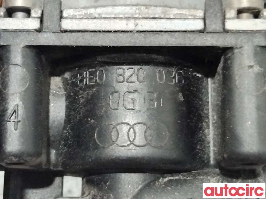 Diverse deler til Audi A4 2007-2014 (Type IV) (B8) (B8) (AUDI|8E0820036|)