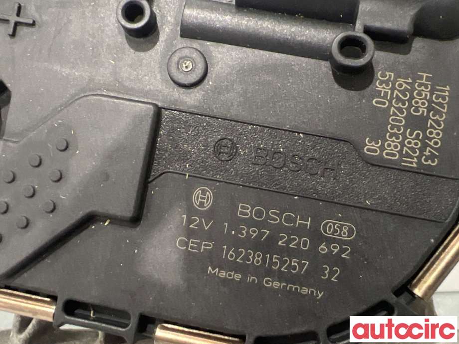 Viskermotor frontrute til Audi A4 2015-2019 (Type V, Fase 1) (B9) (B9) (AUDI|8W1955023A|1397220692)
