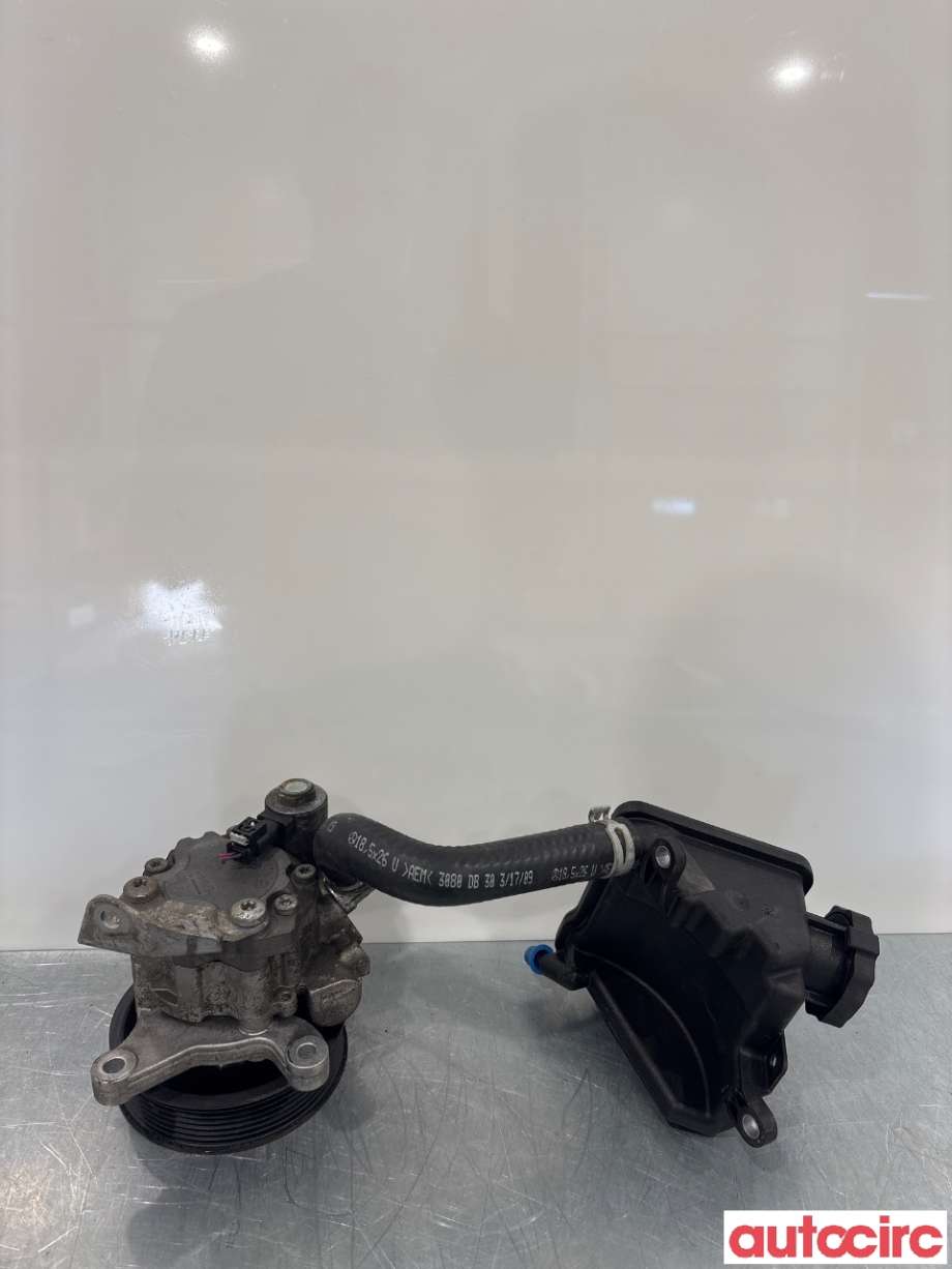 Servo pumpe mekanisk til Mercedes E-Klasse, Coupe/Cab 2009-2013 (Fase 1) (C207) (C207) (MERCEDES|A0054668401|)