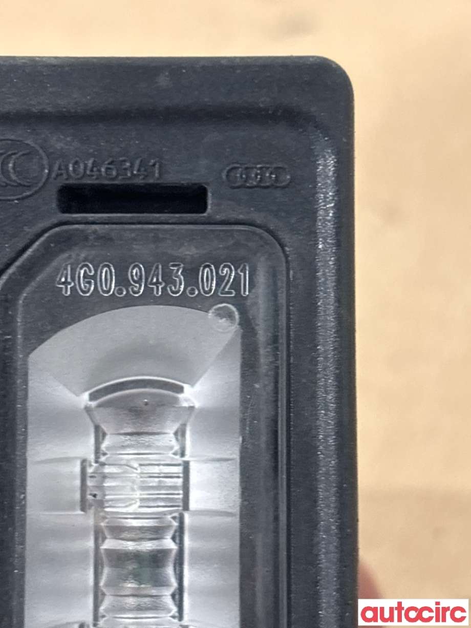 Skiltlys til Audi Q3 2011-2014 (Type I, Fase 1)  (AUDI|4G0943021)