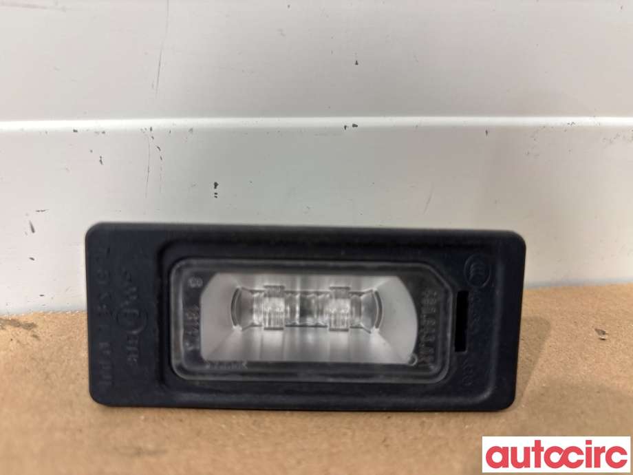 Skiltlys til Audi Q3, 2011-2014 (Type I, Fase 1)  (AUDI|4G0943021)