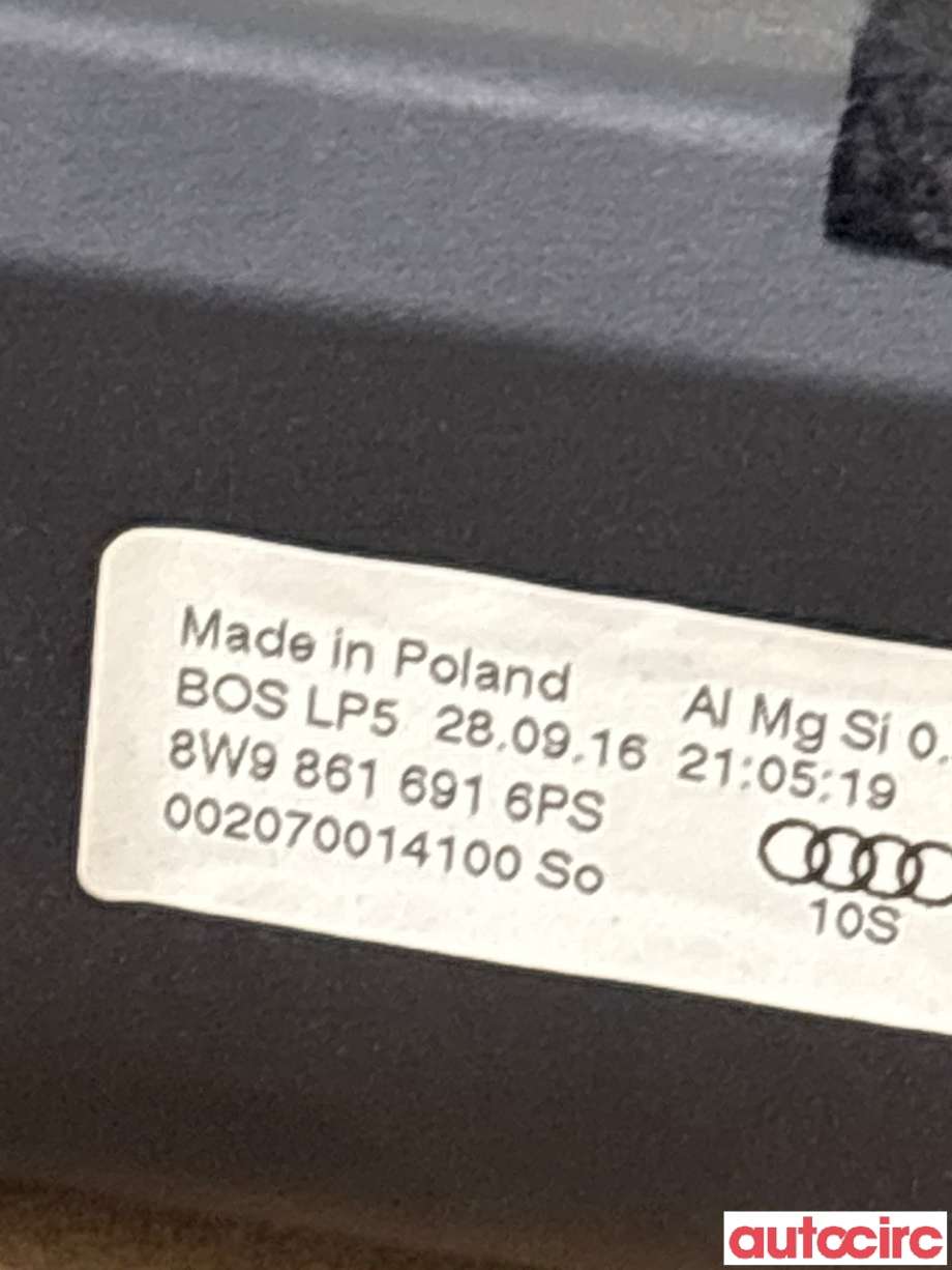 Diverse deler til Audi A4 2015-2019 (Type V, Fase 1) (B9) (B9) (AUDI|8W9861691)