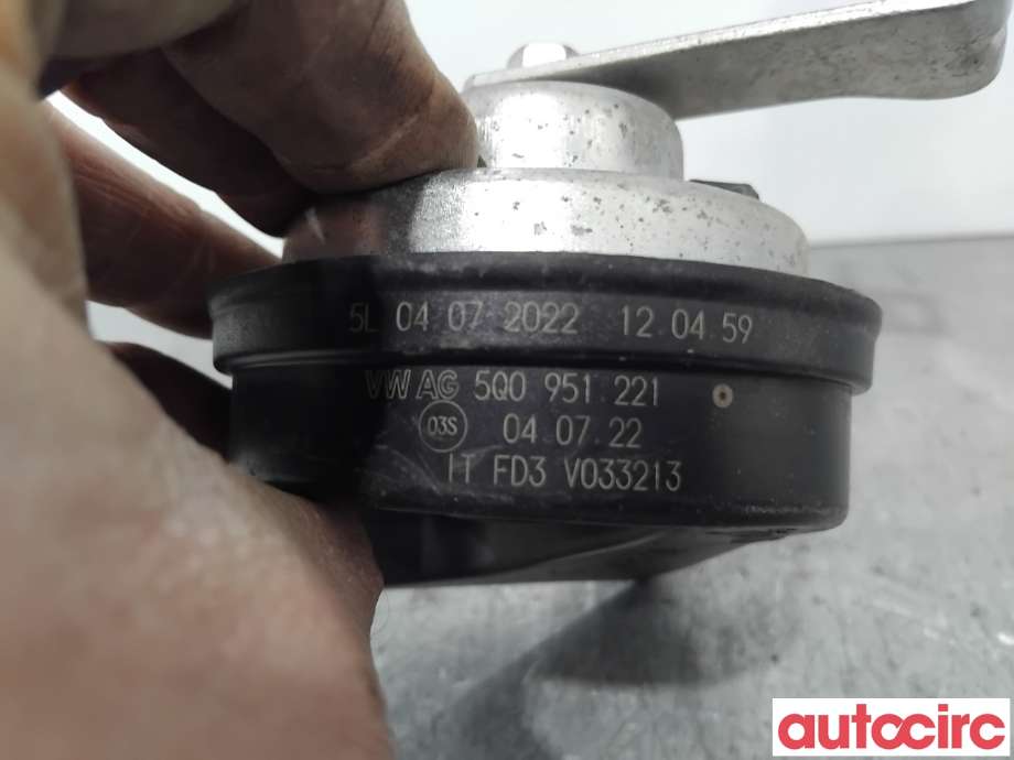 Horn/signalhorn til VW Passat 2015-2019 (Fase 1) (B8) (B8) (VOLKSWAGEN|5Q0951221||2Q0951221)