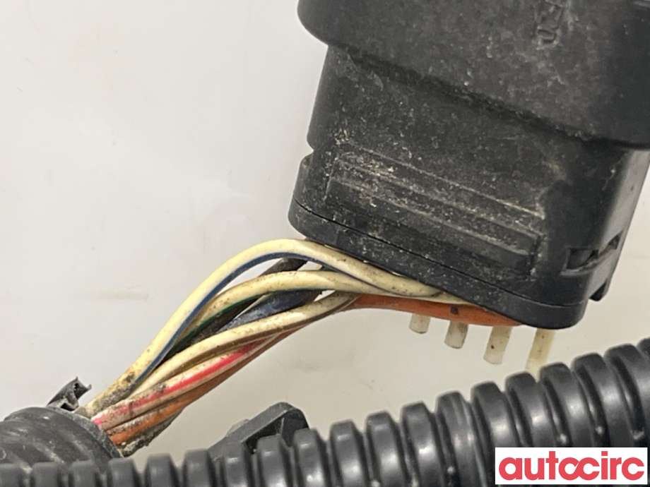 Parkeringssensor bak til Tesla Model S 2013-2016 (Fase 1)  (TESLA|1004421-04-N|)