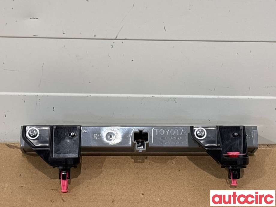 Baklykt bremselys bakrute til Toyota Auris 2013-2015 (Type II, Fase 1)  (TOYOTA|8157005100)