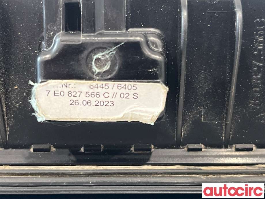 Bakluke/bakdør håndtak til VW Caddy 2020-->> (Type IV) (VOLKSWAGEN|7E0827566C)