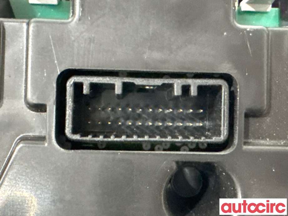 Instrumentpanel til Opel Vivaro B 2014-2019 (OPEL|93459494|248101069R|93461383)