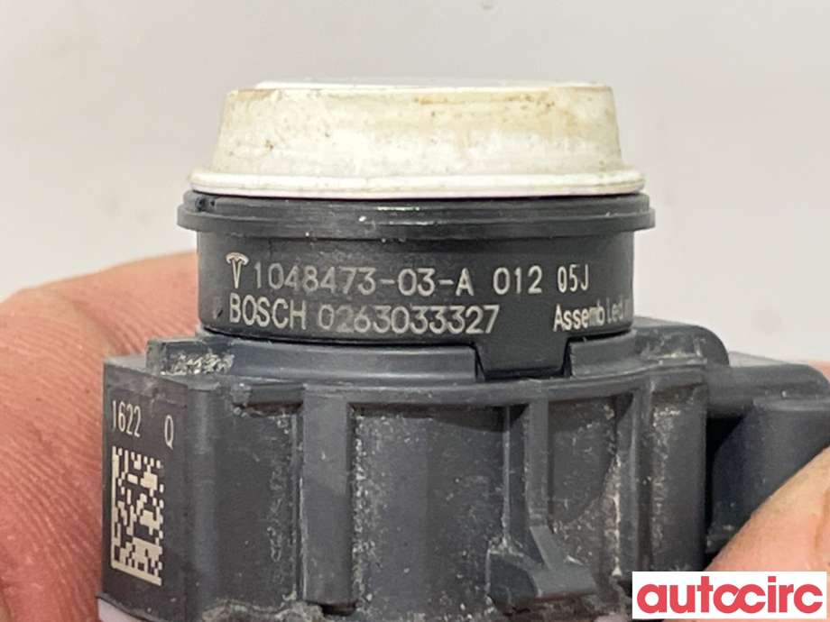 Parkeringssensor bak til Tesla Model S 2013-2016 (Fase 1)  (TESLA|1048473-00-A|0263033327|1048473-03-A)