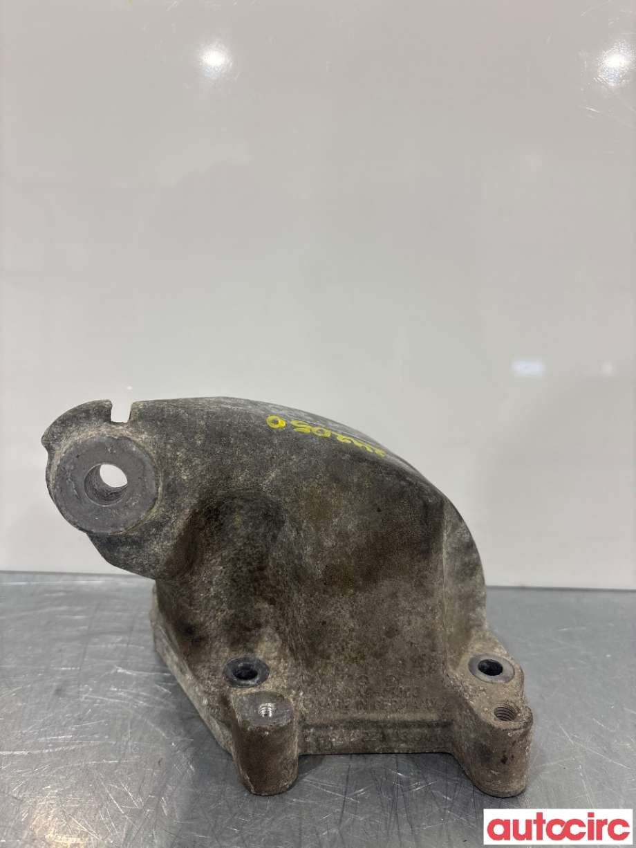 Motorfeste til Mercedes GL 2006-2012 (X164) (X164) (MERCEDES|A6422230304)