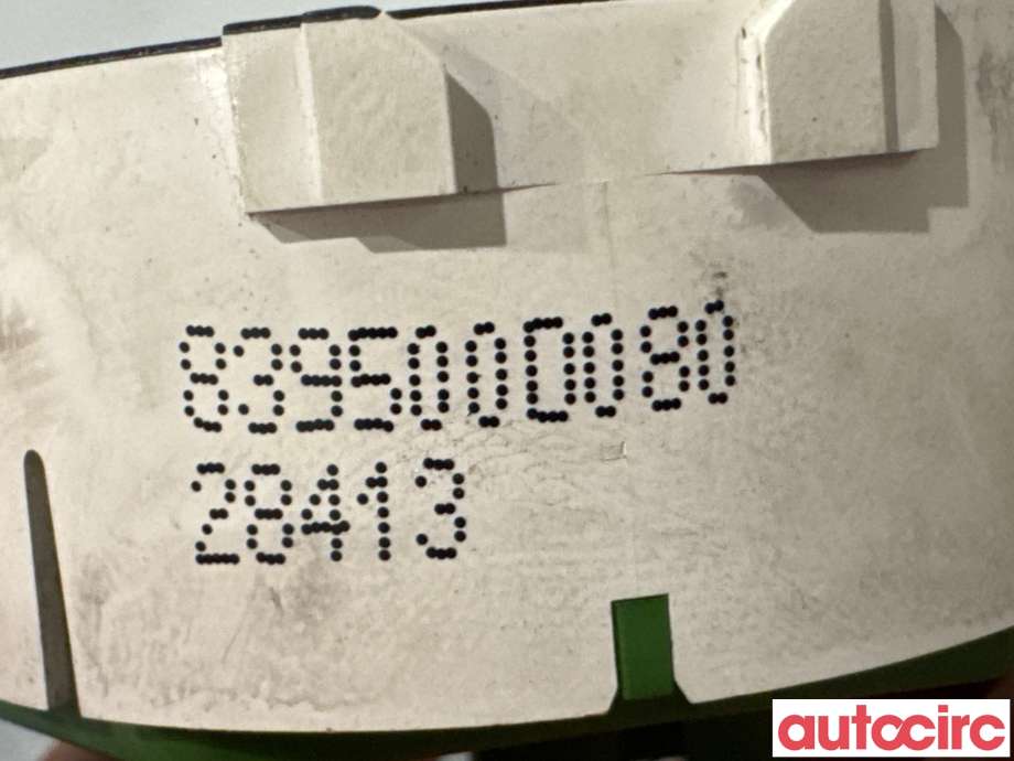 Bryter nødblink til Toyota Yaris 2012-2014 (Type III, Fase 1)  (TOYOTA|839500D080|)