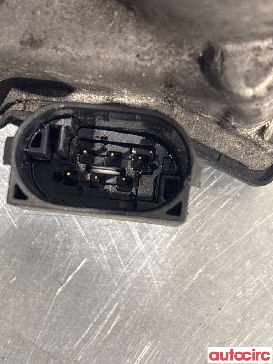 Spjeldhus til Mercedes GL 2006-2012 (X164) (X164) (MERCEDES|A6420900070)