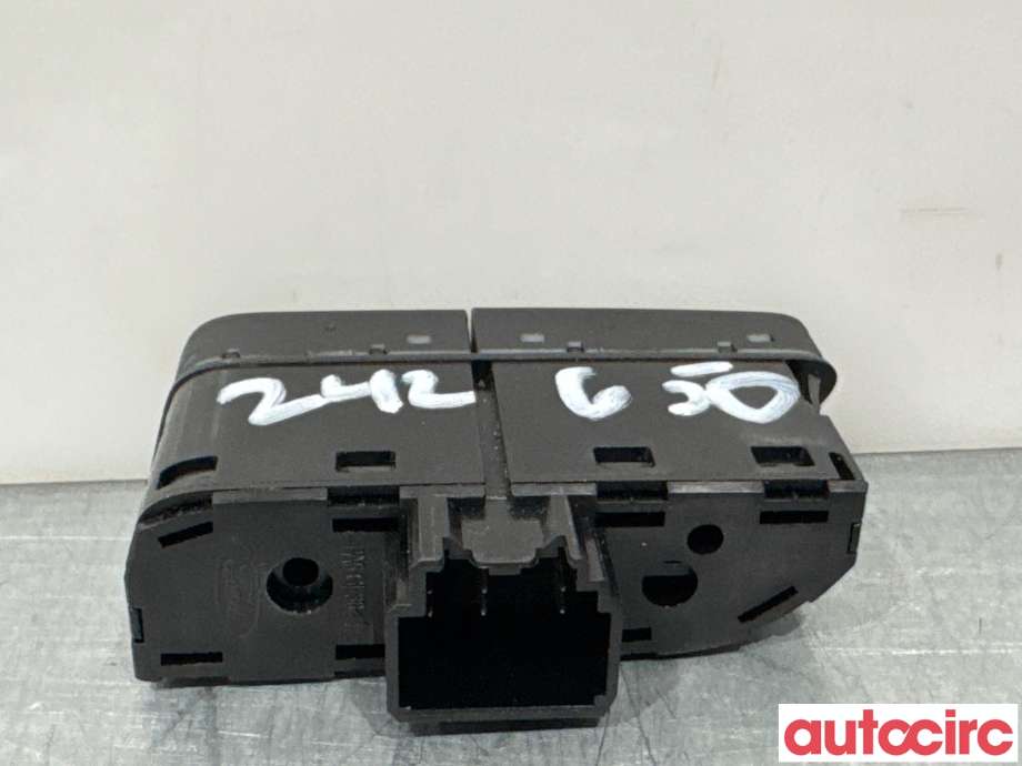 Bryter rutevarme til Ford Focus 2011-2014 (Type III, Fase 1)  (FORD|1817665||AM5T18K574AB)