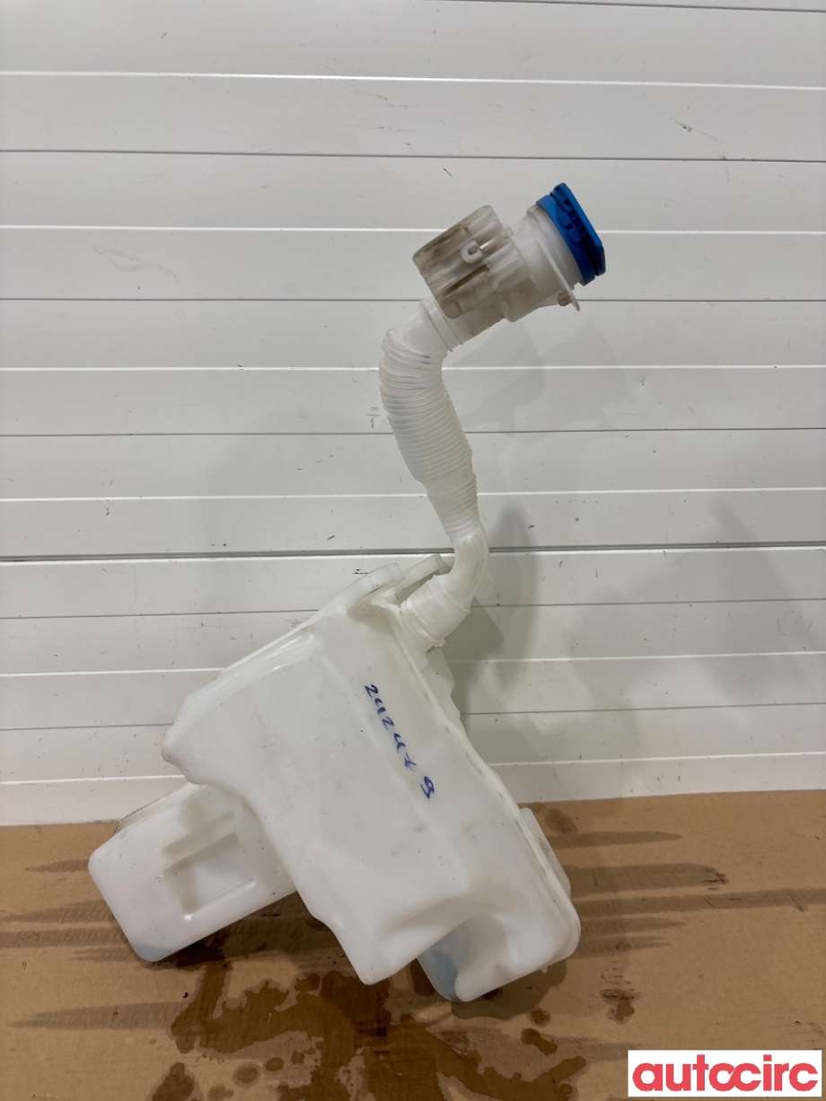 Spylertank til VW Passat 2015-2019 (Fase 1) (B8) (B8) (VOLKSWAGEN|3Q0955453A|)